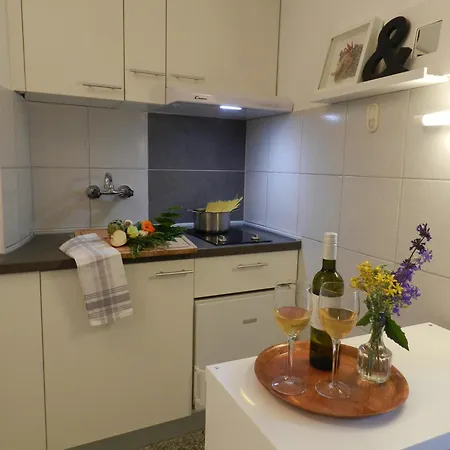 Lodra Appartamento Pola