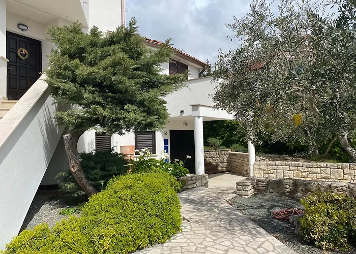 Lodra Apartmán Pula